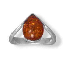 Polished Sterling Silver "V" with Pear Amber Ring